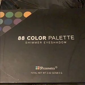 Bh cosmetics eyeshadow palette